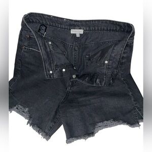 NWOT Distressed Denim High Waisted black Jean Shorts NEW Washed sz 31
Paid $39